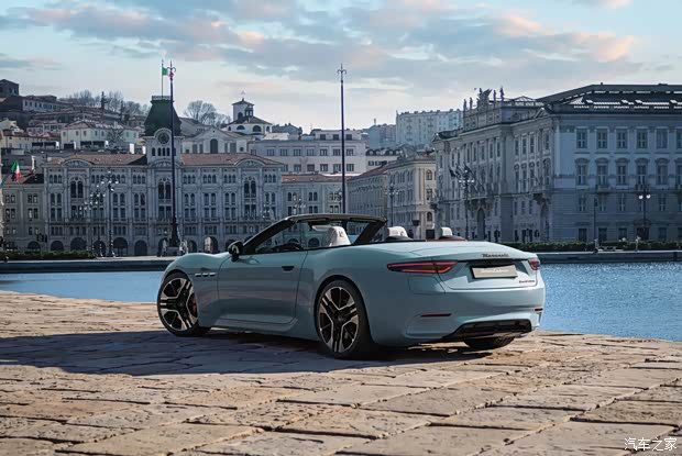 玛莎拉蒂发布新款GranTurismo、GranCabrio及Grecale官图  第11张