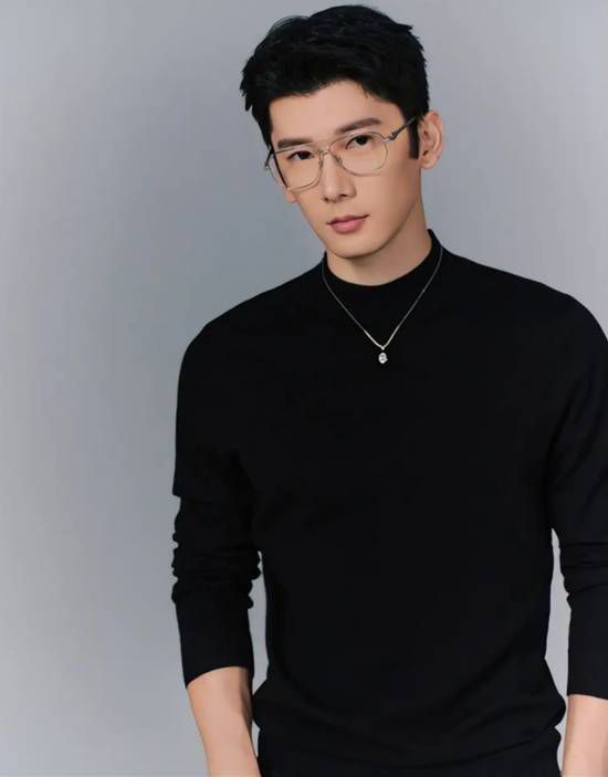 刘芮麟回应健身房偷拍争议：要求删照者为圈外太太  第2张