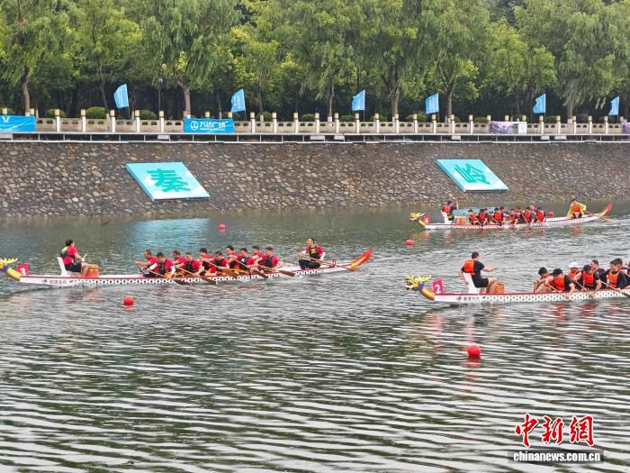2026丹江龙舟公开赛商洛开赛 29支队伍近500名选手参与