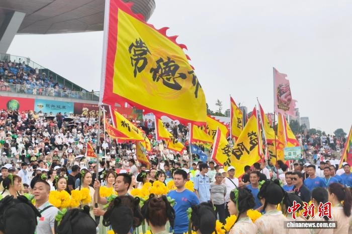 2026年湖南省龙舟超级联赛总决赛在汨罗开赛 38支队伍竞渡 第2张 2026年湖南省龙舟超级联赛总决赛在汨罗开赛 38支队伍竞渡 第2张
