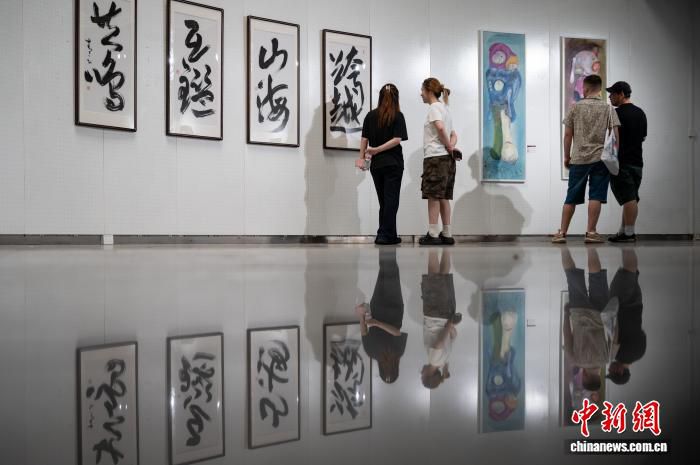 中国(山西)-匈牙利艺术作品交流展在山西大学开幕 第2张 中国(山西)-匈牙利艺术作品交流展在山西大学开幕 第2张