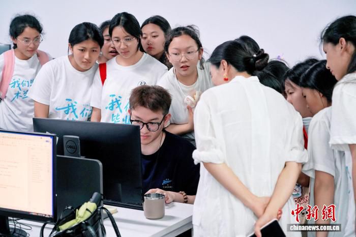 130名彝族中学生完成4天城市研学实践活动 第2张 130名彝族中学生完成4天城市研学实践活动 第2张