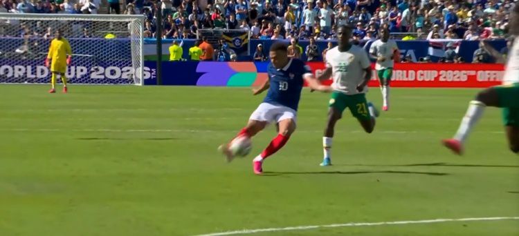 姆巴佩第96分钟世界波时速121.2km/h，法国3-1力克塞内加尔