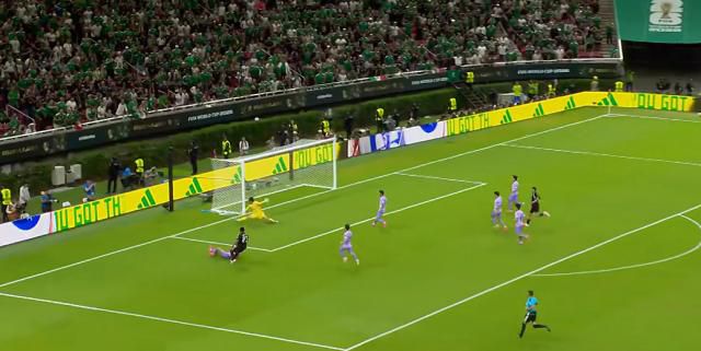 墨西哥1-0战胜韩国 两战全胜锁定A组头名 第3张 墨西哥1-0战胜韩国 两战全胜锁定A组头名 第3张
