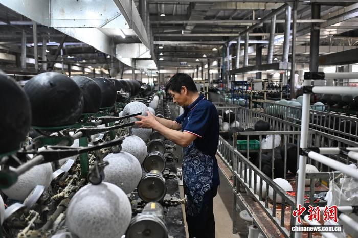 安徽定远球类企业世界杯周期订单增五成  第2张
