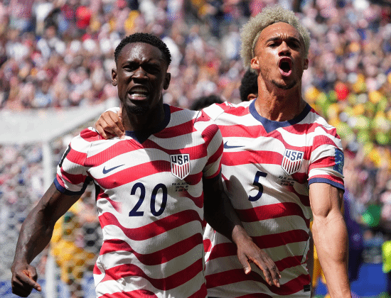 世界杯D组：美国2-0力克澳大利亚，提前一轮小组出线  第2张