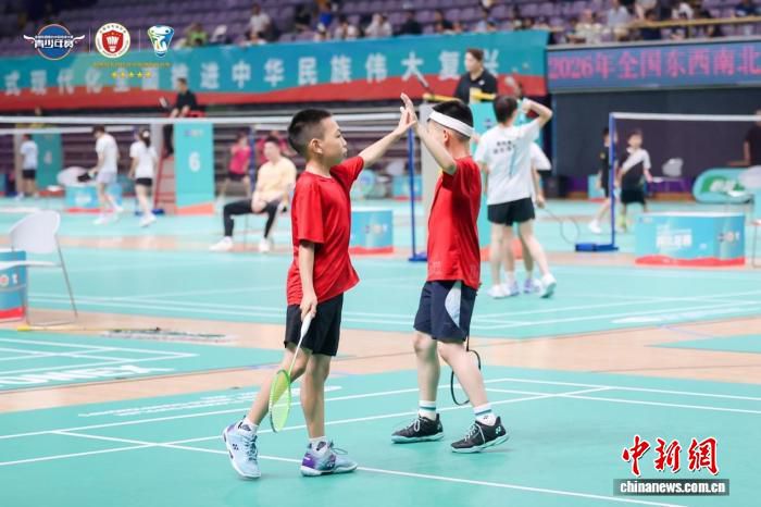 全国羽毛球青少年赛北京站开赛 近800名选手参赛