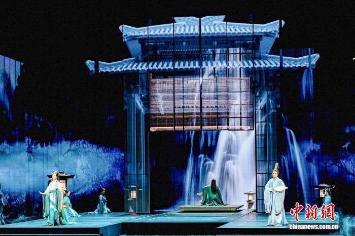 2026南京艺术节闭幕 越剧《虎踞龙盘》作为闭幕剧目上演  第2张
