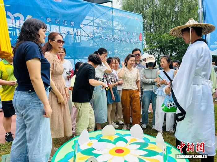 16支江苏龙舟队伍于6月20日在枣林湾展开精英赛角逐
