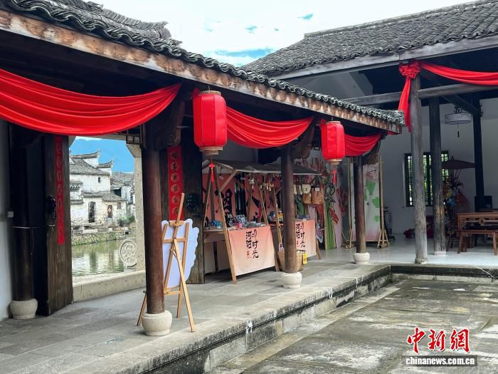 浙江丽水河阳古村引入新业态拓展消费 旺季单日营收突破15000元  第2张