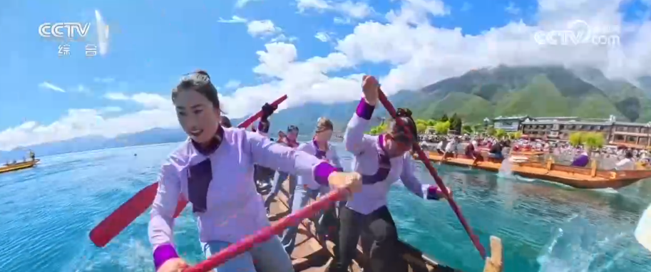 6月19日端午各地举行龙舟竞渡活动 汨罗江赛场考验过弯技术  第3张