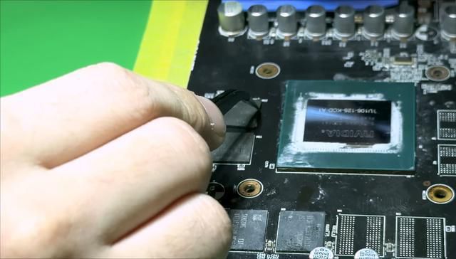 NVIDIA GeForce GTX 1650显卡显存扩容测试显示性能提升近两倍  第2张