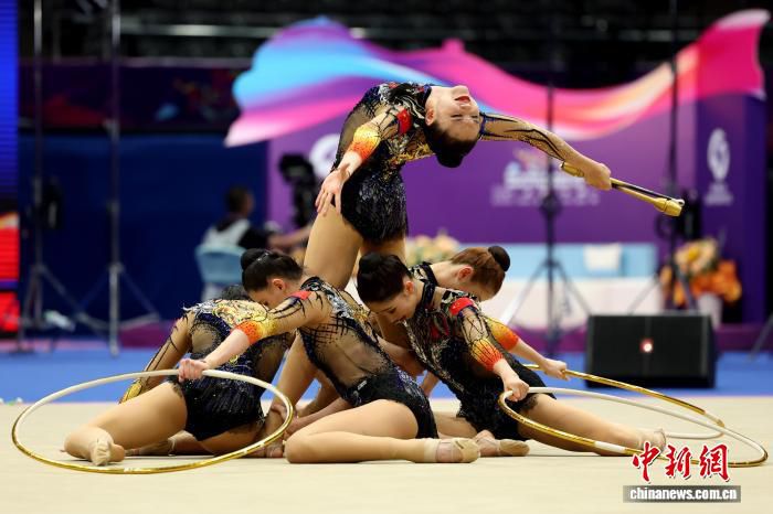 中国队摘艺术体操挑战杯北京站两金 小将王淇110.80分夺个人全能冠军