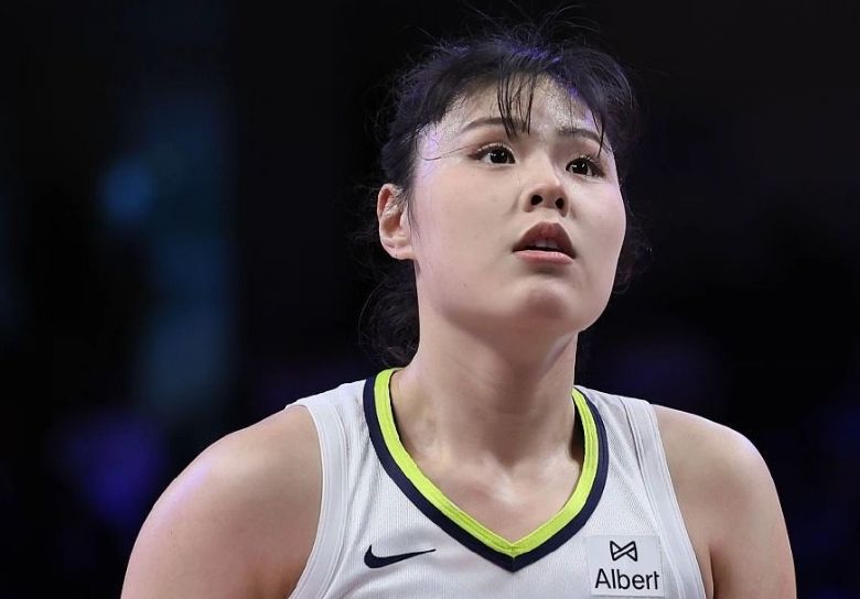 WNBA：达拉斯飞翼93-92逆转芝加哥天空，李月汝两罚全中贡献准绝杀  第2张