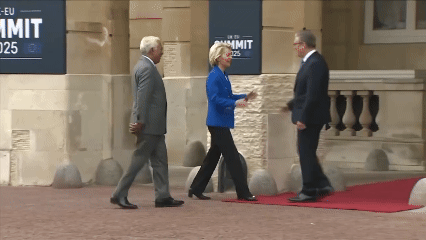英国脱欧十周年：智库评估称经济规模长期萎缩、政治动荡加剧  第5张