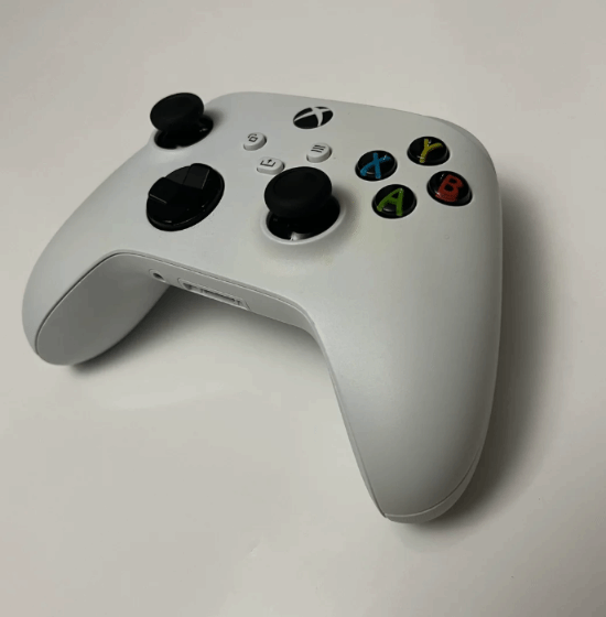 海外玩家实测：Hi-Polymer橡皮擦可清理Xbox手柄表面发黄  第3张