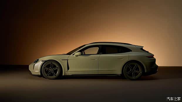 保时捷特殊定制部门推出Taycan Turbo S专属版 哑光漆面耗时数百小时  第3张