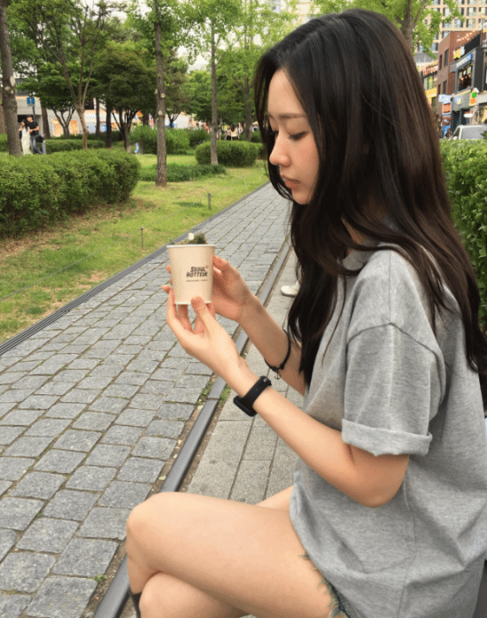 铁拳教育》上线引热议 剧中网红学生韩芮梨60万粉丝照片制作成疑  第4张
