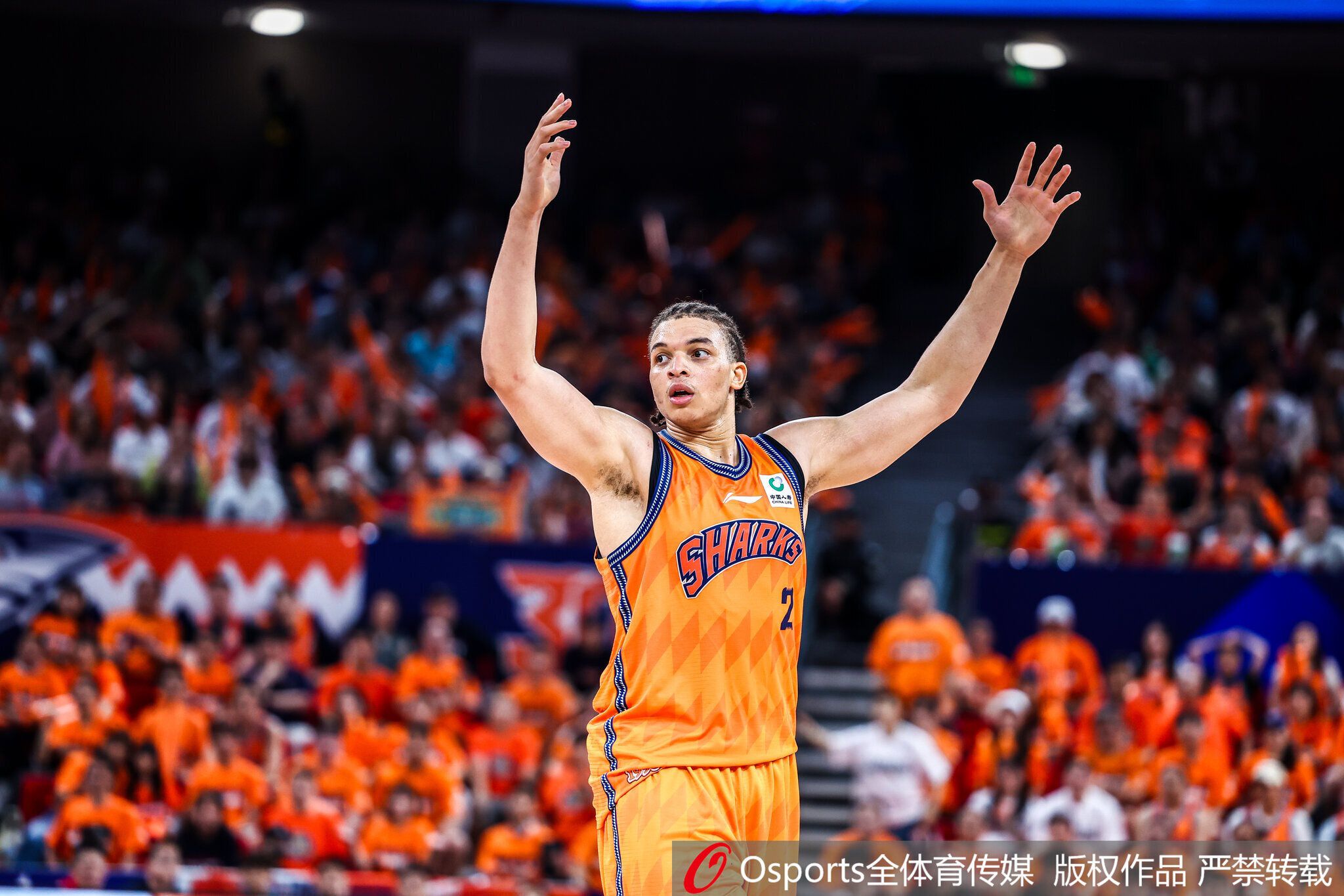 上海男篮外援洛夫顿夏季将冲击NBA 怀特塞德曾对其减肥直言规劝