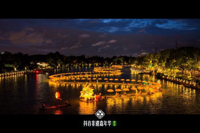 抖音非遗嘉年华端午站苏州揭幕 23项非遗项目亮相护城河畔  第2张