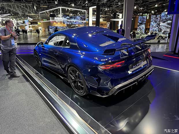 第三代Alpine A110原型车将于7月9日在古德伍德速度节全球首秀  第3张