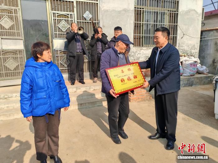 山东邹城大庄二村：孝善荣誉仪式推动全国文明村建设