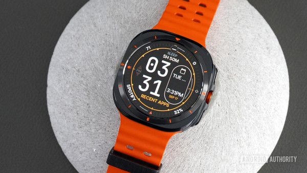三星Galaxy Watch 9与Ultra 2渲染图曝光：边框收窄并引入新配色