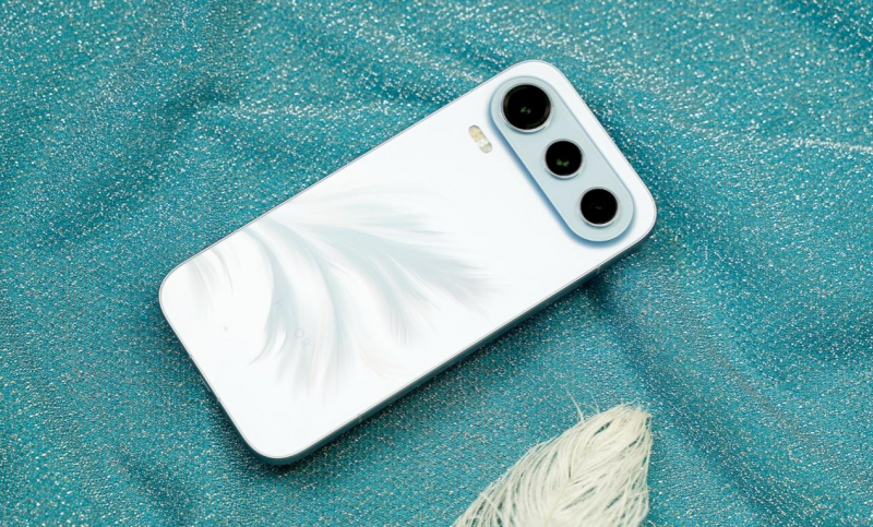 荣耀600与vivo S60同处3000元价位段展开影像路线对比