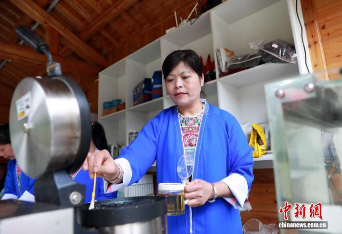 广西三江岜团村引入咖啡业态 传统村落旅游场景扩容