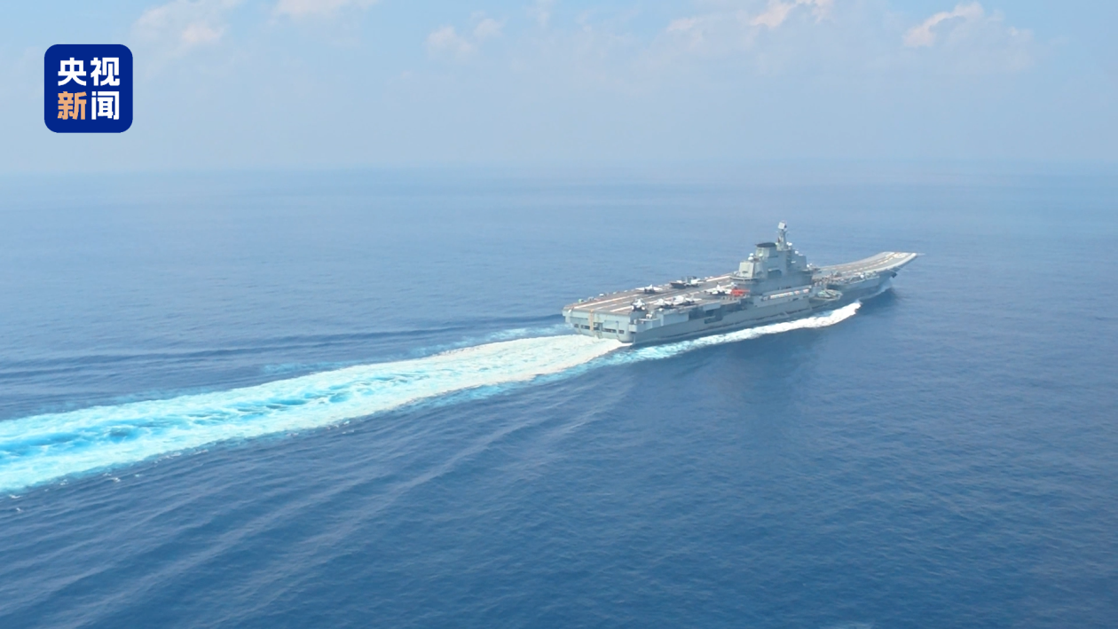 海军辽宁舰编队结束远海实战化训练返回青岛母港 历时40余天  第2张