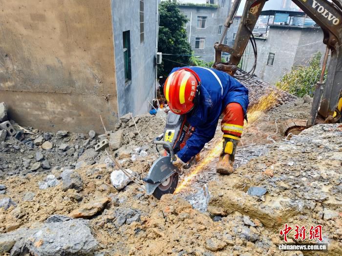 广西河池村民小组长韦永庆暴雨中转移群众遇难