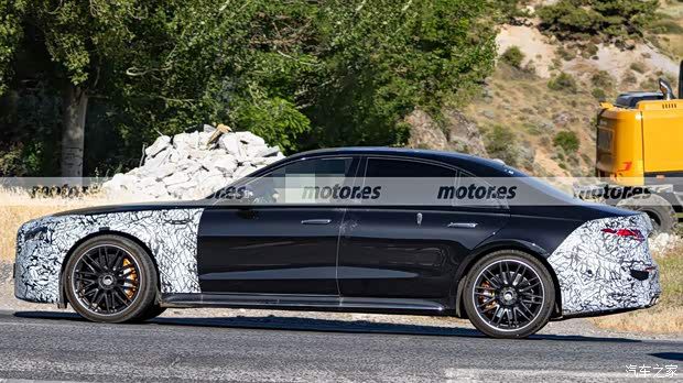新款AMG S 63谍照曝光：弃用插混，回归V8加48V轻混  第4张