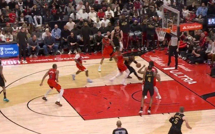NBA发布年度焦点战裁判报告 梳理十大争议关键时刻判罚  第7张