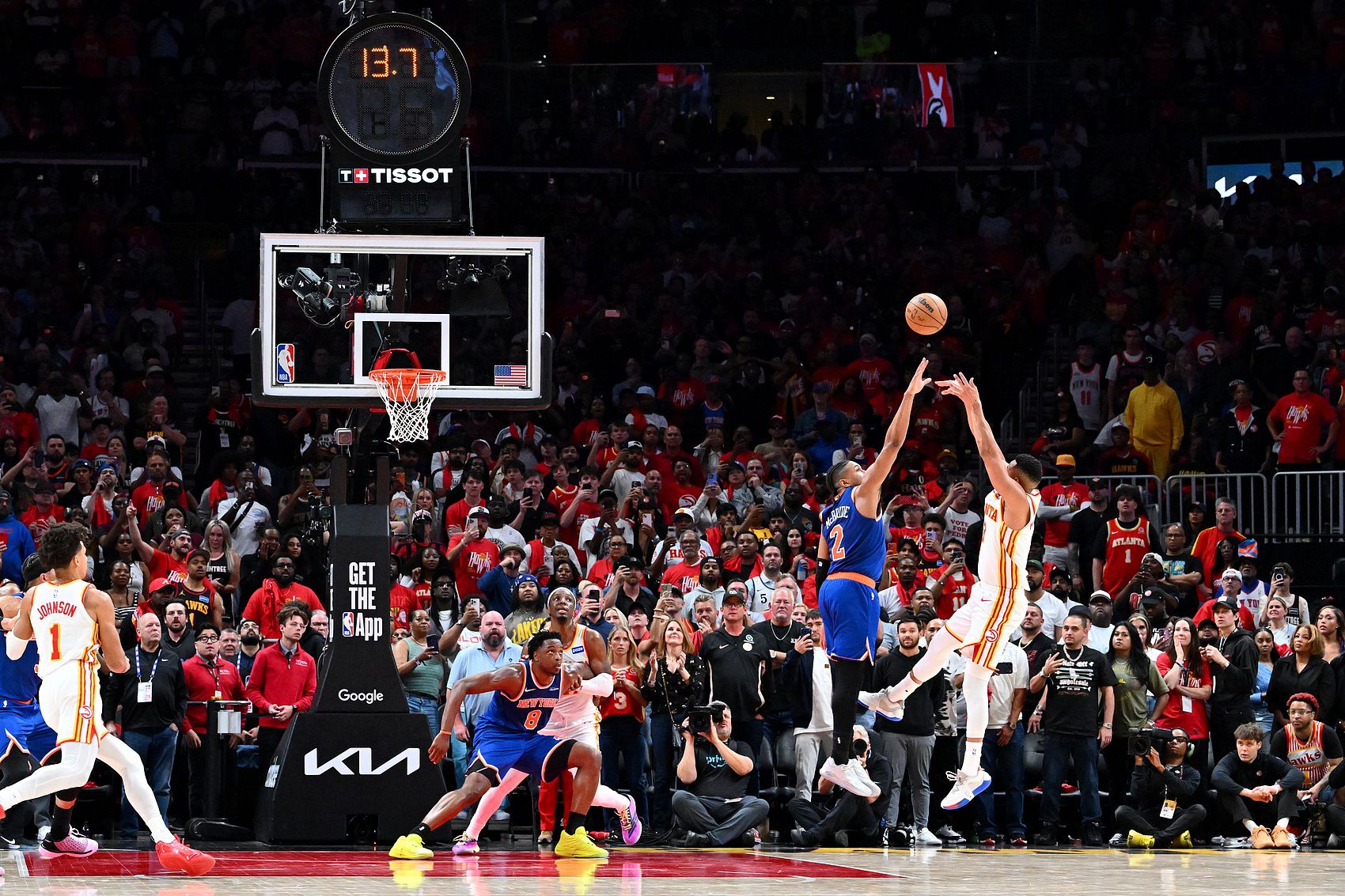 NBA休赛期正式开启 尼克斯夺冠 六月三十日自由市场谈判启动  第4张