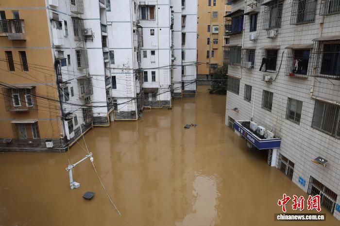 广西8条河流现超警洪水 多地渡口景区调整运营