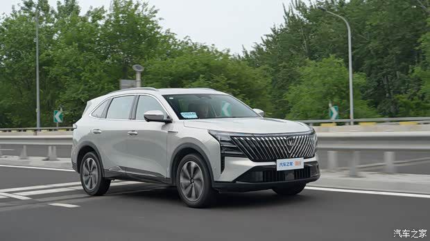 长安CS75PLUS HEV车型启动媒体试驾  第4张