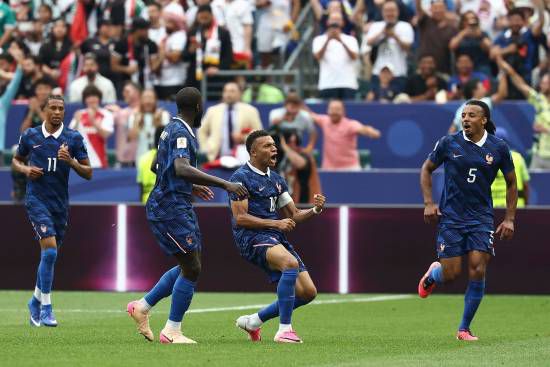 法国队3-0完胜伊拉克，姆巴佩连续两场梅开二度  第1张