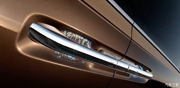 尊界V800将于6月25日亮相，搭载1.5T增程系统，纯电续航275km  第4张
