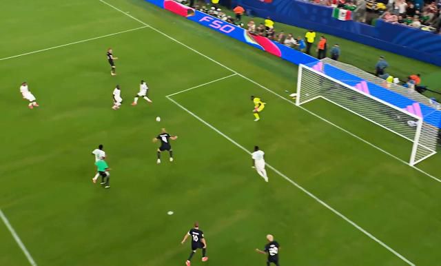 世界杯I组：挪威3-2塞内加尔 哈兰德连场梅开二度  第12张