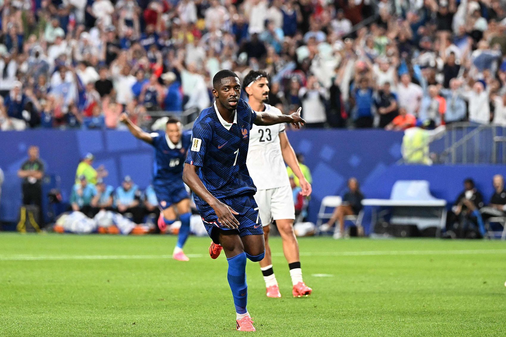 登贝莱世界杯首球 法国队3-0伊拉克  第1张