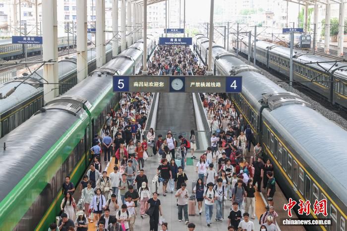 铁路端午假期运输收官 全国累计发送旅客8258.8万人次