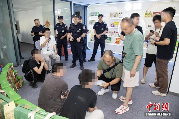 广州警方破获保健品诈骗案 120人被抓获