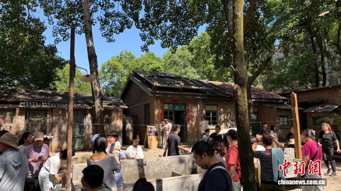 西安工业旅游热度攀升 老旧厂房改造项目暑期迎客  第1张