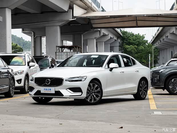2027款沃尔沃S60上市，4款车型售价30.69万-38.49万元
