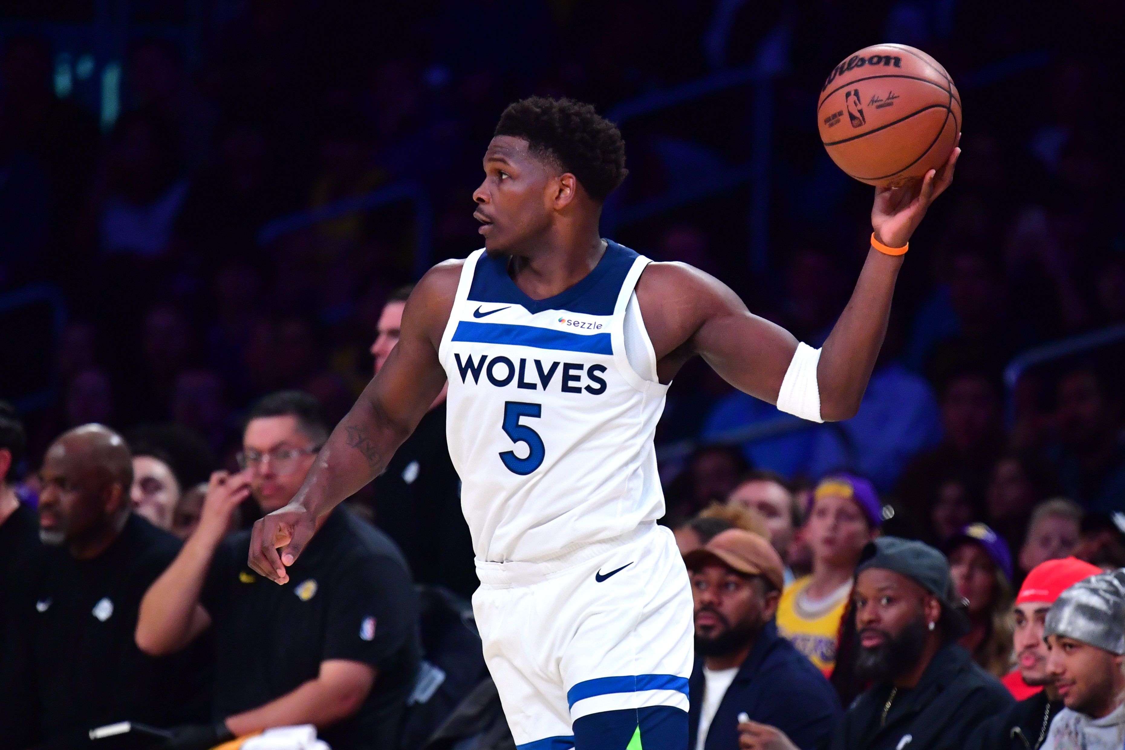 森林狼连失核心引爱德华兹沮丧 ESPN分析其或成交易市场焦点