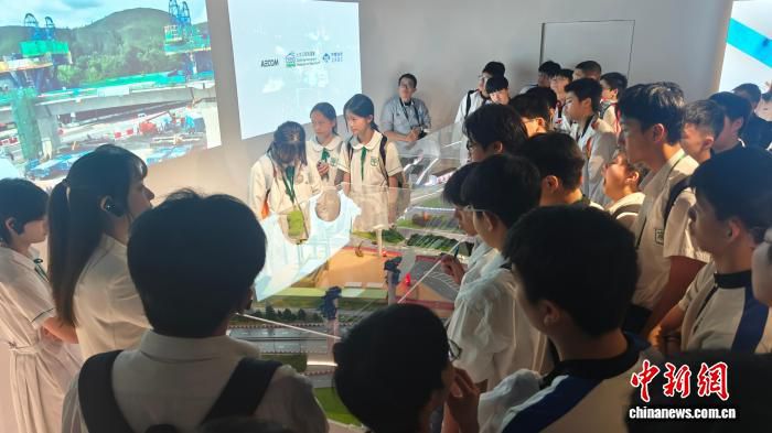 香港培侨中学约50名师生参访河套科创筑城馆 了解北都发展潜力