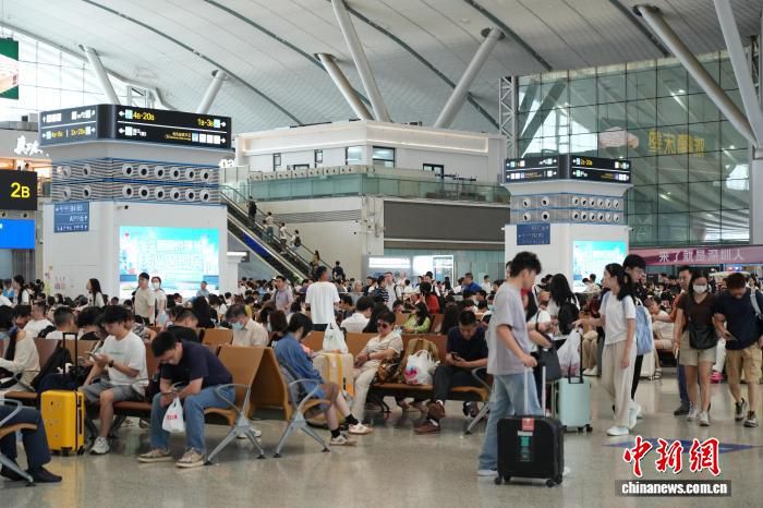 端午假期深圳铁路到发旅客342.9万人次 跨境客流增长超两成  第2张