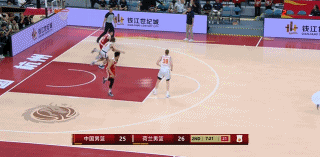 这俩人可以！廖三宁弧顶借杨瀚森掩护直接拔起命中跳投