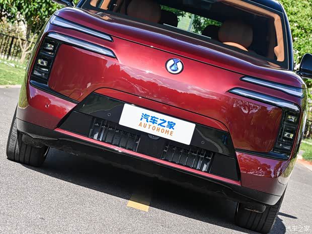 腾势N8L闪充版上市 售价31.98万-34.98万元 配备800V高压闪充平台  第16张