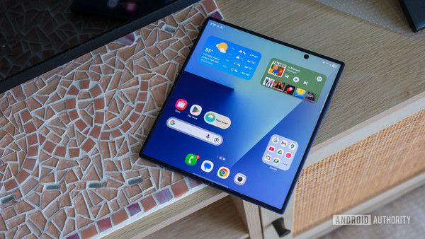 三星Galaxy Z Fold系列S Pen支持回顾：Z Fold 3起引入，不内置机身